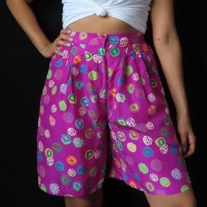 Vintage shorts 90’s with cool print.